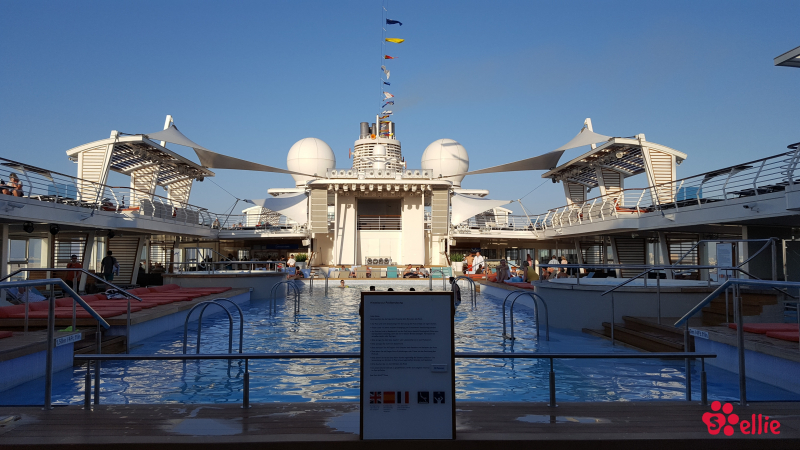 Pooldeck
